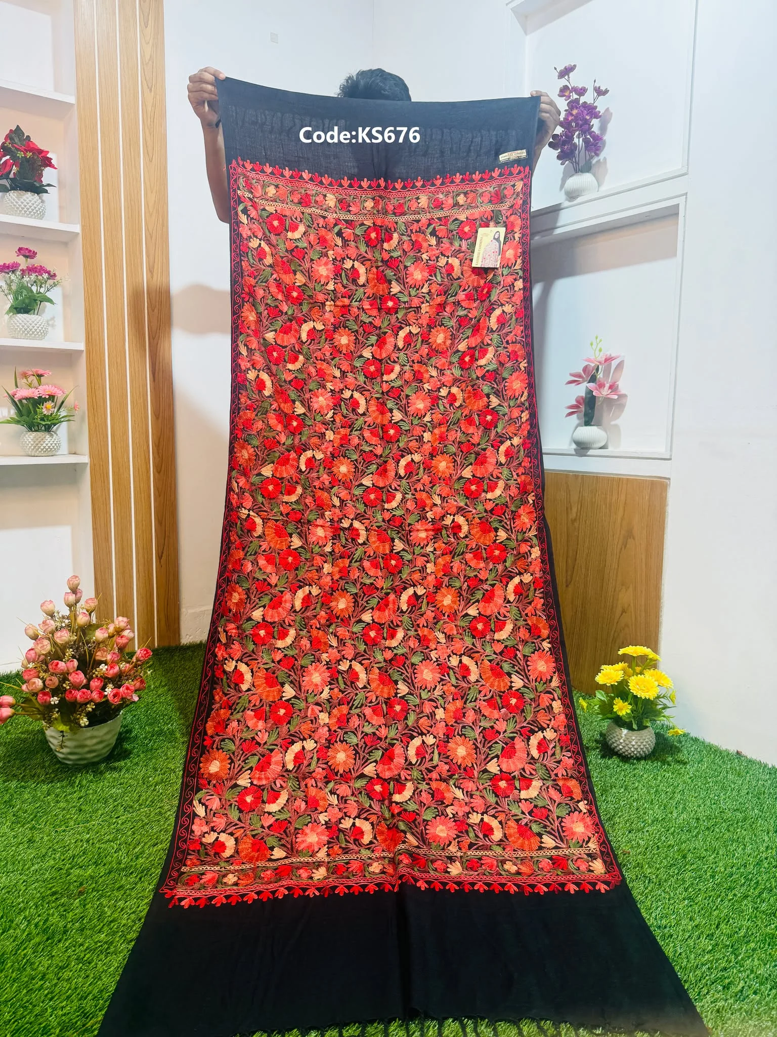 KS676 Beautiful Kashmiri Shawl - Ks676 - Image 1