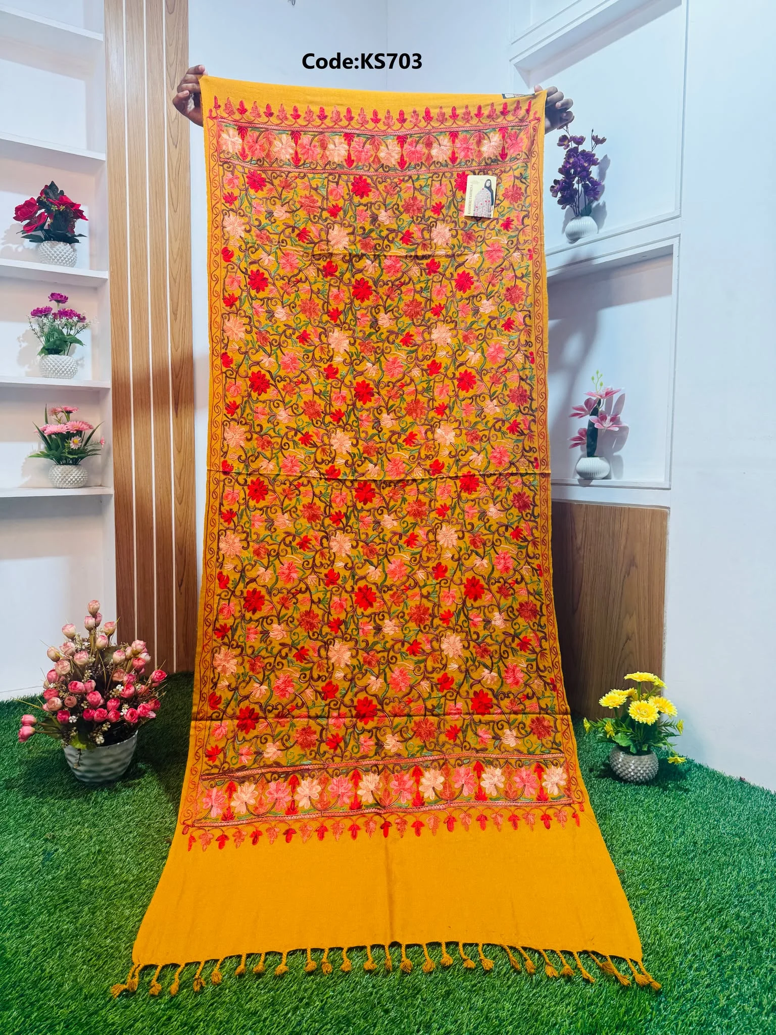 KS703 Beautiful Kashmiri Shawl - Ks703 - Image 1