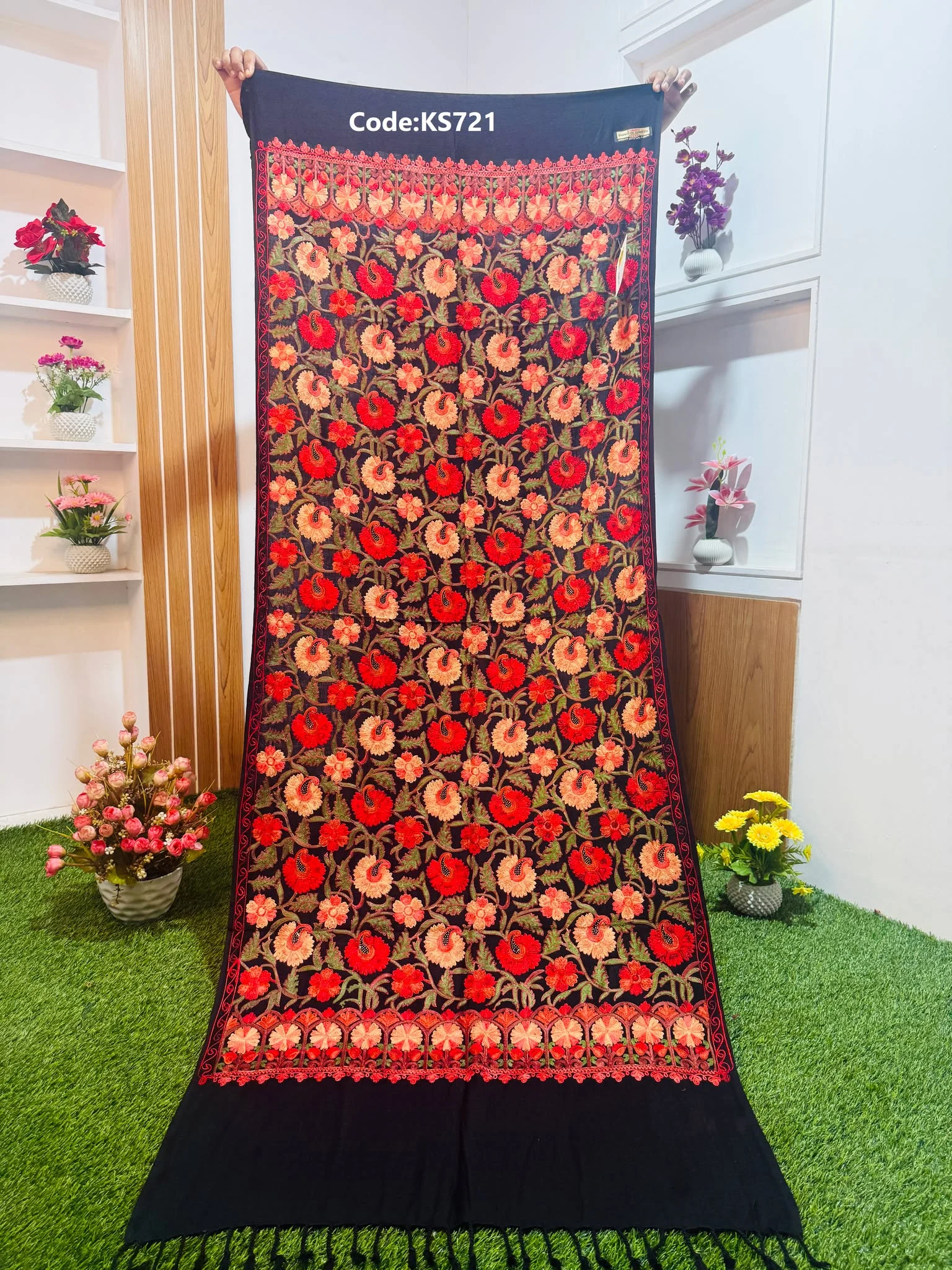 KS721 Beautiful Kashmiri Shawl - Ks721 - Image 1