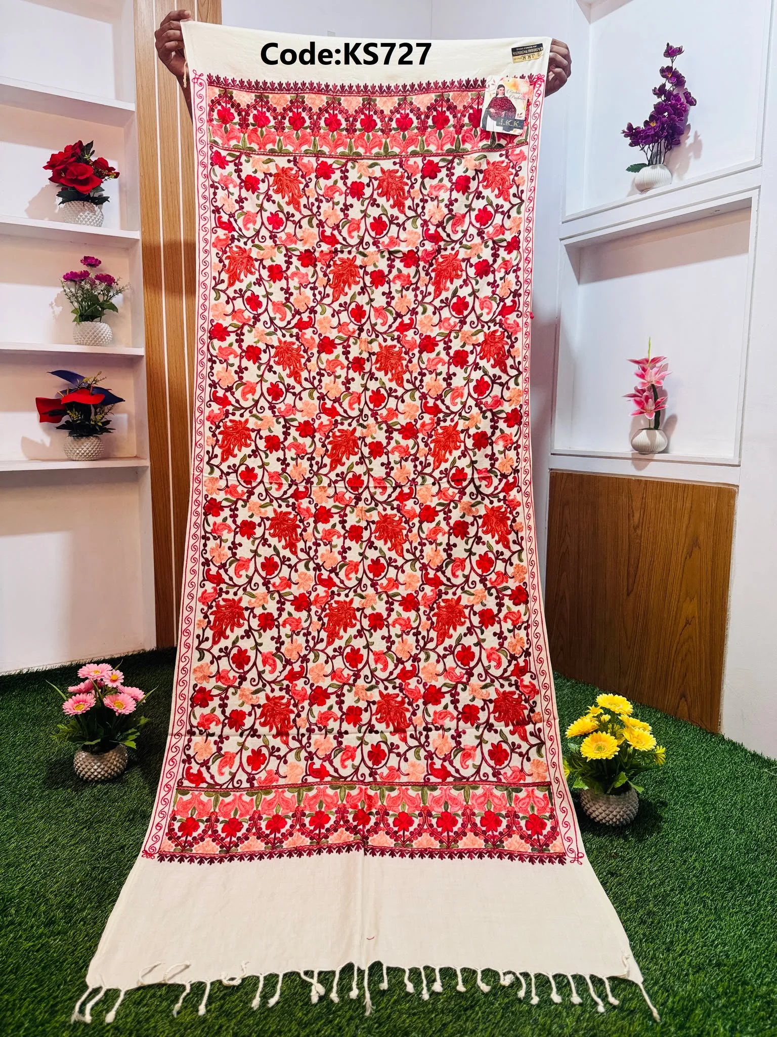 KS727 Beautiful Kashmiri Shawl - Ks727 - Image 1