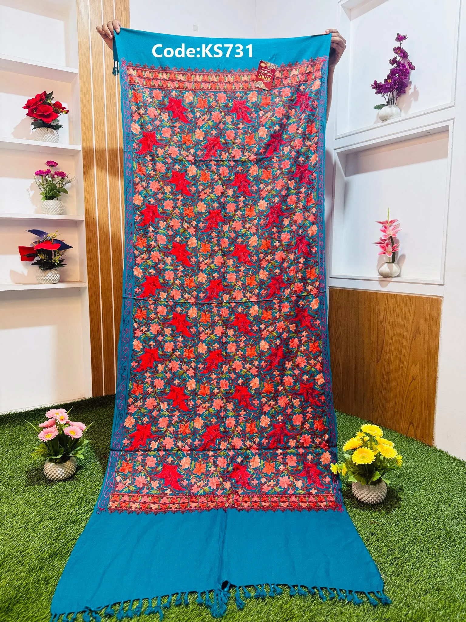 KS731 Beautiful Kashmiri Shawl - Ks731 - Image 1