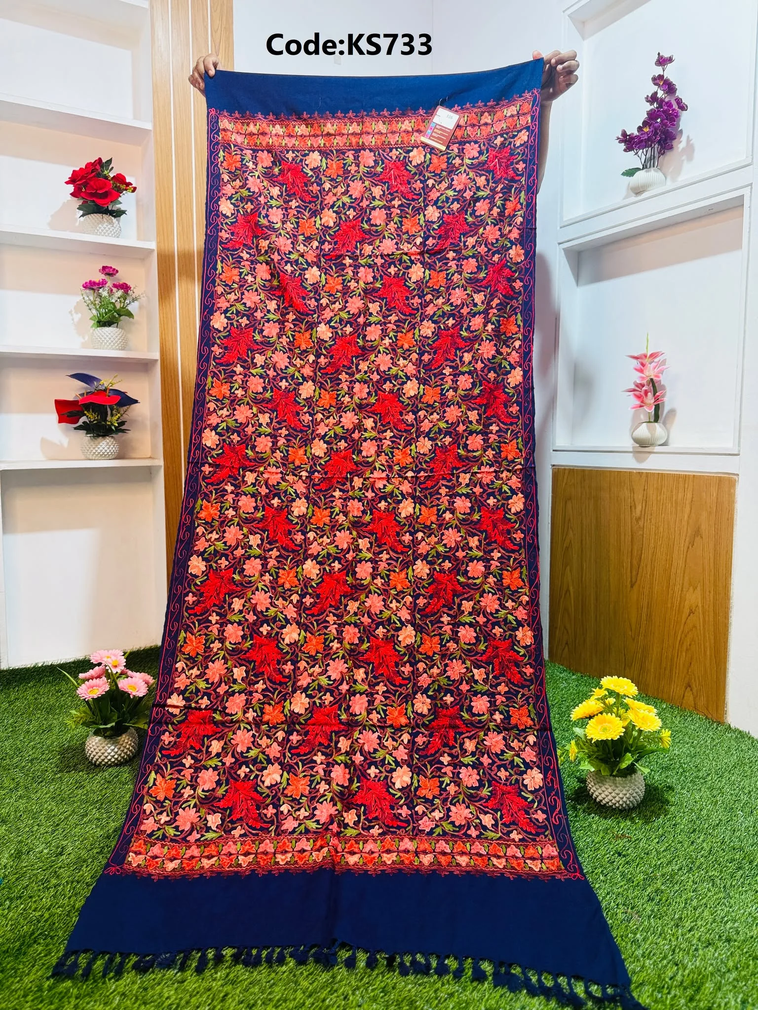 KS733 Beautiful Kashmiri Shawl - Ks733 - Image 1