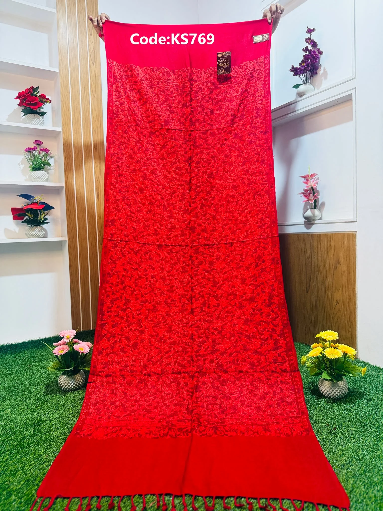 KS769 Beautiful Kashmiri Shawl - Ks769 - Image 1